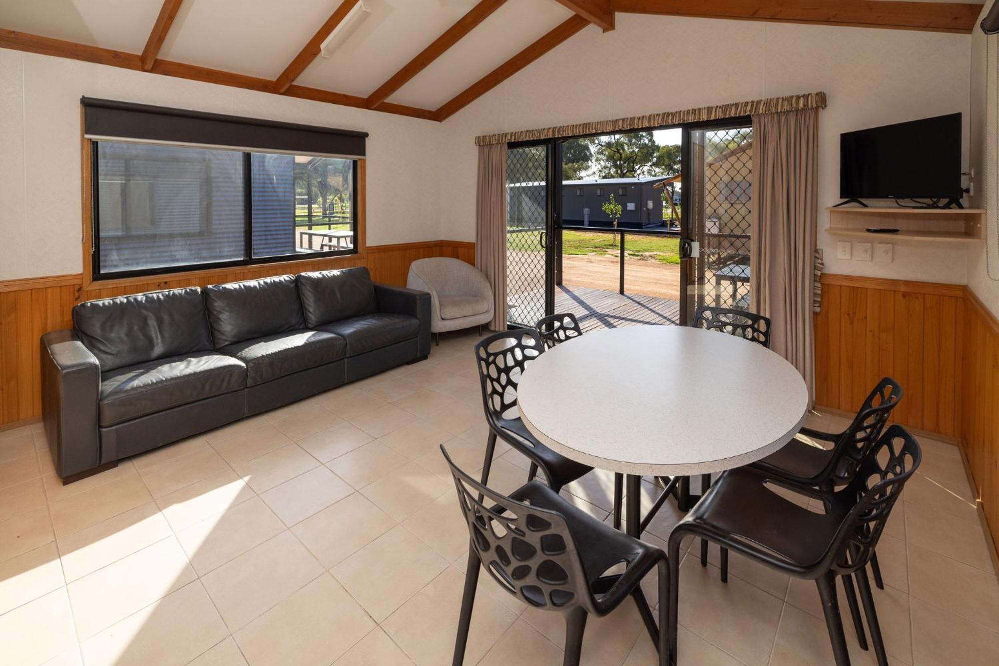 Big4 Renmark Riverfront Holiday Park מראה חיצוני תמונה