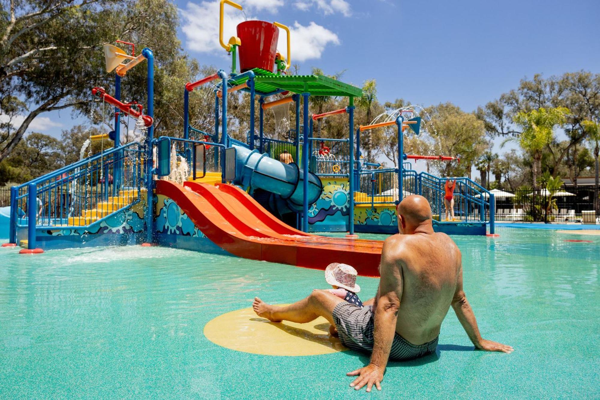 Big4 Renmark Riverfront Holiday Park מראה חיצוני תמונה